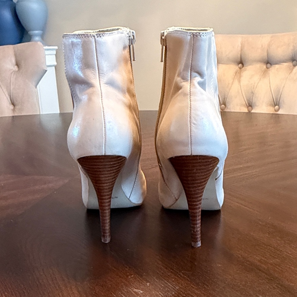 Nine West Ivory Leather Stiletto Ankle Booties NWT Size 7.5 Zip Heel Boots - Picture 5 of 13